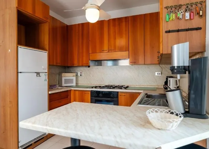 Airone Albarella Island